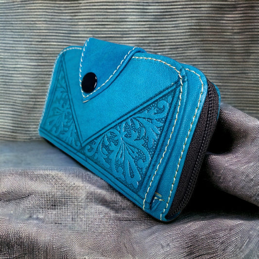 Monedero tarjetero de cuero  artesanal labrado azul